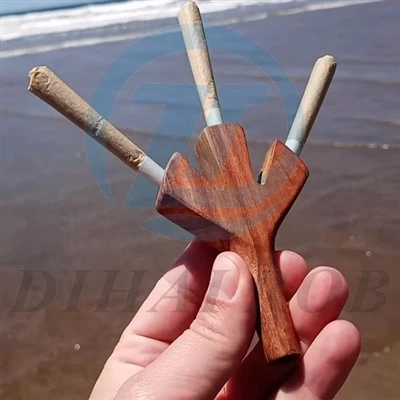 5\/3\/2 vamzdžių medinės cigarečių laikiklio aprašymas